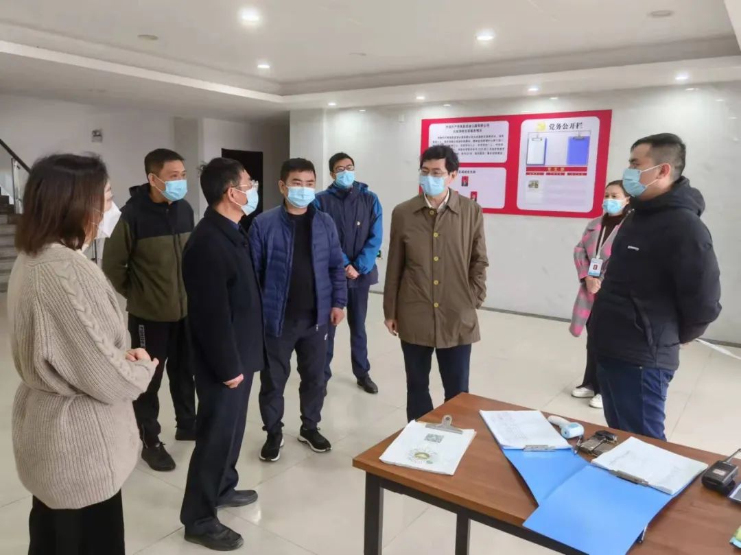 集团党委委员、、纪委书记何志敏 赴高速公司督导疫情防控事情