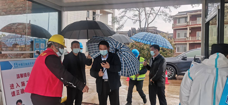 集团公司党委委员、、副总司理罗辉赴西二环高速项目检查疫情防控及项目推进事情